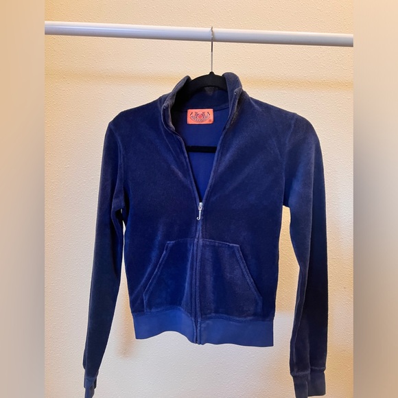 Juicy Couture zip-up hoodie. Size S - Picture 4 of 4